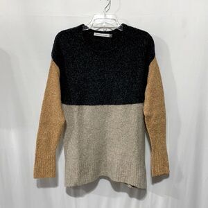 NOT FOR SALE———- STITCH & Needle cashmere blend sweater colorblock crew neck